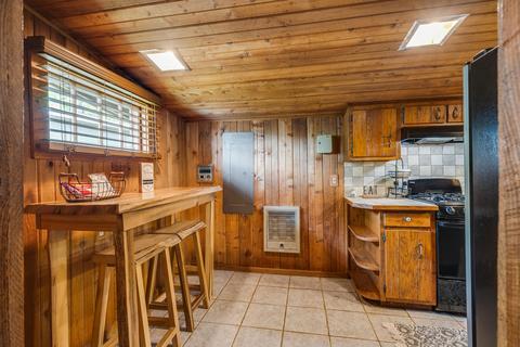 625 Swimming Pool Road Hampton Tn 37658, Hampton, TN 37658 photo 13