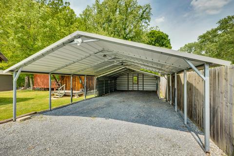 625 Swimming Pool Road Hampton Tn 37658, Hampton, TN 37658 photo 26