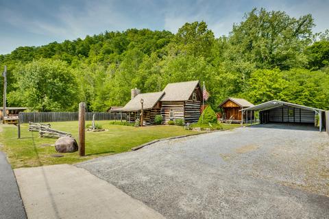 625 Swimming Pool Road Hampton Tn 37658, Hampton, TN 37658 photo 7