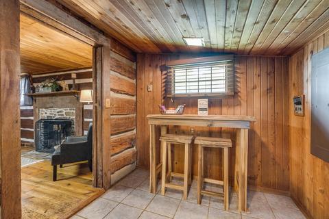 625 Swimming Pool Road Hampton Tn 37658, Hampton, TN 37658 photo 14