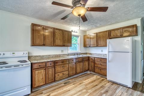 19504 Astor Road Abingdon Va 24210, Abingdon, VA 24210 photo 5