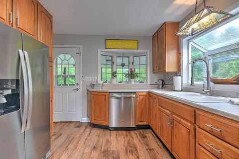 2286 Devault Bridge Road Piney Flats Tn 37686, Piney Flats, TN 37686 photo 12