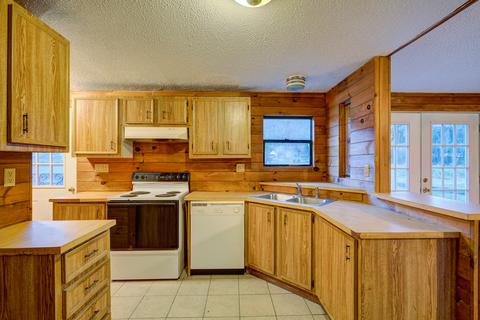 763 First Avenue Hampton Tn 37658, Hampton, TN 37658 photo 9
