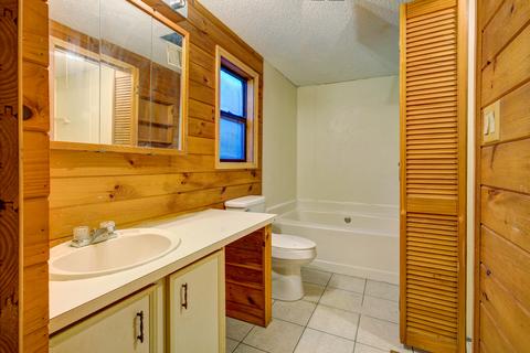 763 First Avenue Hampton Tn 37658, Hampton, TN 37658 photo 16