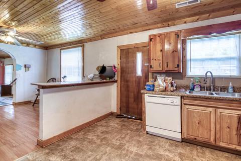 301 Piney Grove Road Hampton Tn 37658, Hampton, TN 37658 photo 5