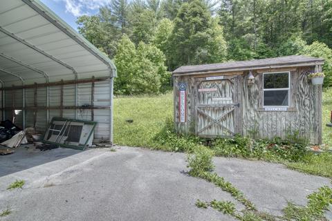 301 Piney Grove Road Hampton Tn 37658, Hampton, TN 37658 photo 15