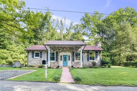 275 Pine Circle Dr Bristol Va 24201, Bristol, VA 24201 photo 1