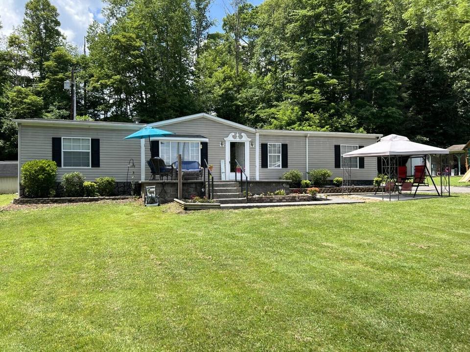 313 Cornerstone Ave, Coeburn, VA 24230 37 Photos MLS 9940145 Movoto