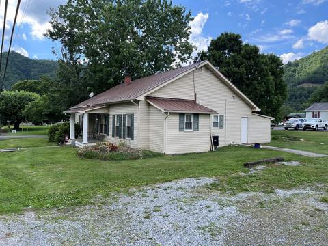 215 3rd Avenue, Hampton, TN 37658 photo 4