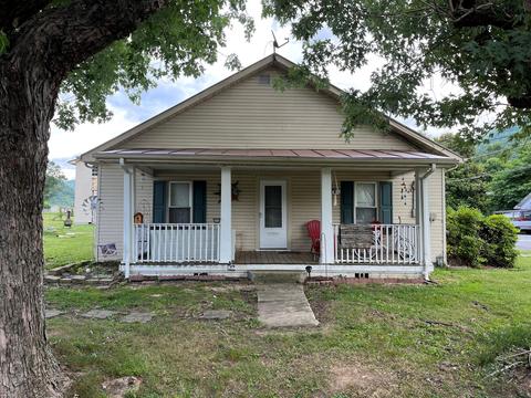 215 3rd Avenue, Hampton, TN 37658 photo 3