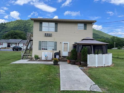 215 3rd Avenue, Hampton, TN 37658 photo 8
