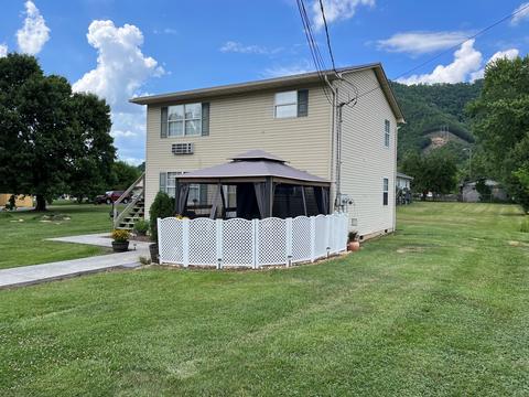 215 3rd Avenue, Hampton, TN 37658 photo 10