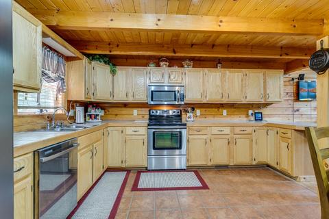 135 John Glover Road Hampton Tn 37658, Hampton, TN 37658 photo 14