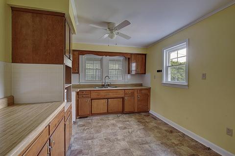 111 Higgins Avenue Erwin Tn 37650, Erwin, TN 37650 photo 12