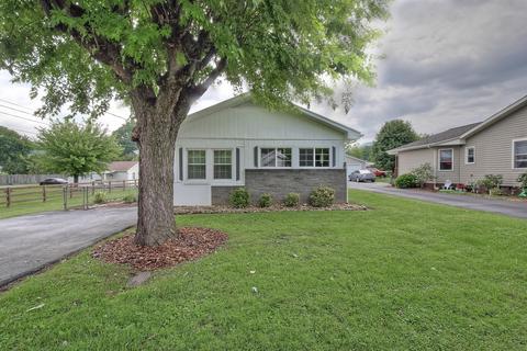 111 Higgins Avenue Erwin Tn 37650, Erwin, TN 37650 photo 3