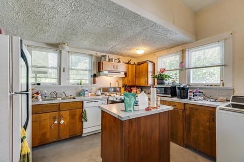 222 3rd Street Erwin Tn 37650, Erwin, TN 37650 photo 9