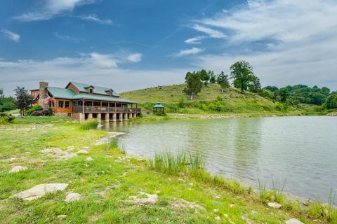 763 Red Bud Lane Honaker Va 24260, Honaker, VA 24260
