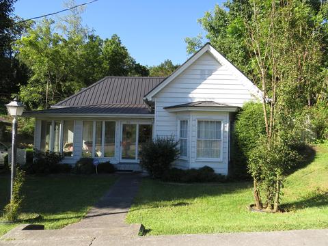 711 E Front Street Coeburn Va 24230, Coeburn, VA 24230 photo 4