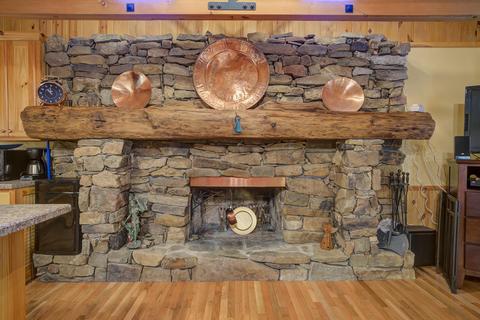212 Bumpus Cove Road Erwin Tn 37650, Erwin, TN 37650 photo 4