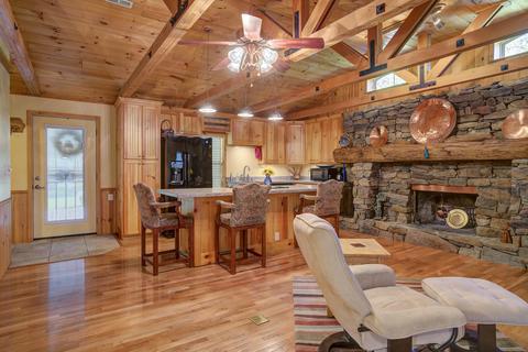 212 Bumpus Cove Road Erwin Tn 37650, Erwin, TN 37650 photo 3