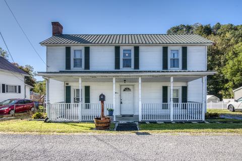 2630 Brown Street, Richlands, VA 24641