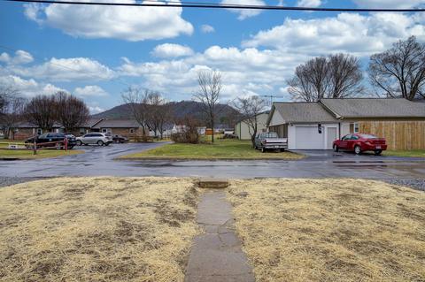 717 Broyles Avenue Erwin Tn 37650, Erwin, TN 37650 photo 4