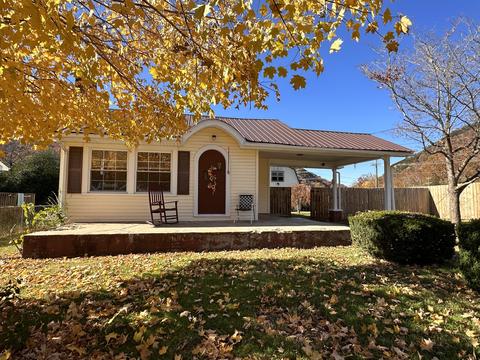 110 Second Avenue Hampton Tn 37658, Hampton, TN 37658 photo 2