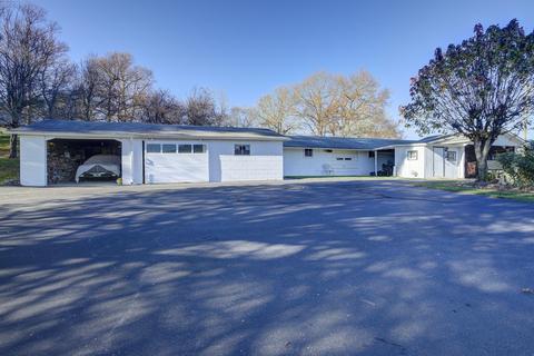 156 E Central Bristol Tn 37620, Bristol, TN 37620 photo 4
