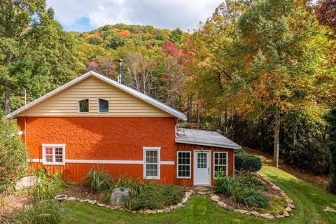 321 Old Clarktown Road Hampton Tn 37658, Hampton, TN 37658