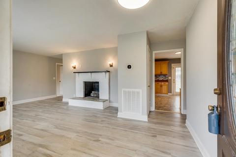 2412 Circleview Drive Johnson City Tn 37604, Johnson City, TN 37604 photo 7