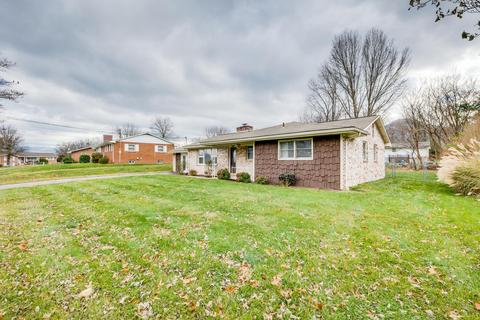 2412 Circleview Drive Johnson City Tn 37604, Johnson City, TN 37604 photo 2