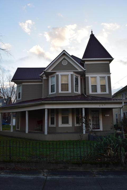226 1st Street Erwin Tn 37650, Erwin, TN 37650 photo 2
