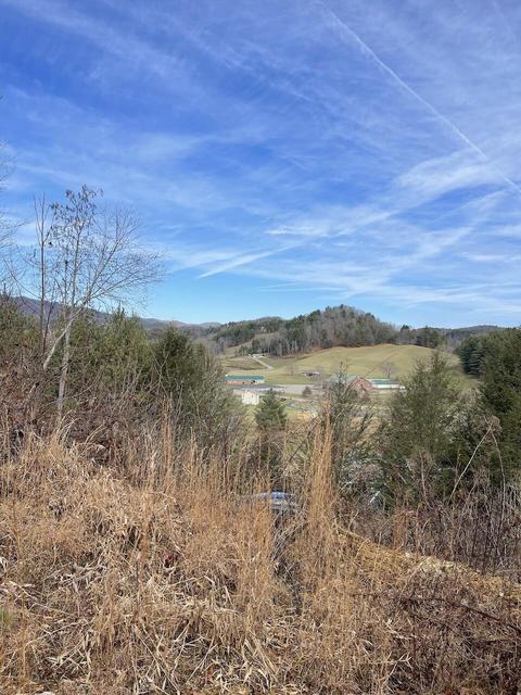 996 Liberty Church Rd Road Mountain City Tn 37683, Mountain City, TN 37683