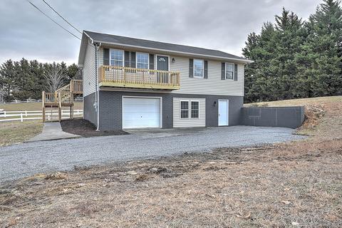 103 Townsend Road Fall Branch Tn 37656, Fall Branch, TN 37656 photo 2