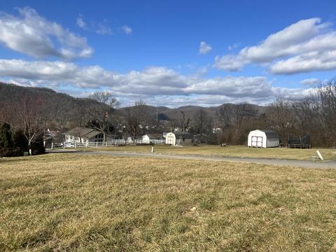 102 Hilltop View View Erwin Tn 37650, Erwin, TN 37650