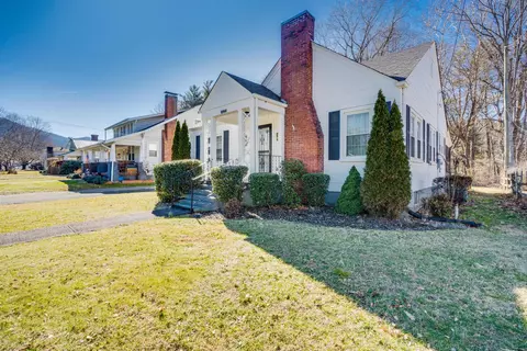 425 Brook Street Damascus Va 24236, Damascus, VA 24236 photo 3