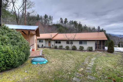 468 Coffee Ridge Road Erwin Tn 37650, Erwin, TN 37650 photo 2