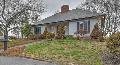 1509 Burgh Heath Drive Kingsport Tn 37660, Kingsport, TN 37660