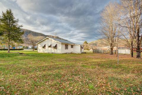767 First Avenue Hampton Tn 37658, Hampton, TN 37658 photo 6