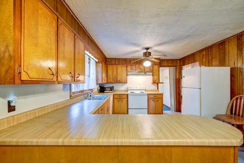767 First Avenue Hampton Tn 37658, Hampton, TN 37658 photo 11
