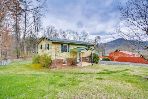 183 Mountain View Circle Hampton Tn 37658, Hampton, TN 37658 photo 2