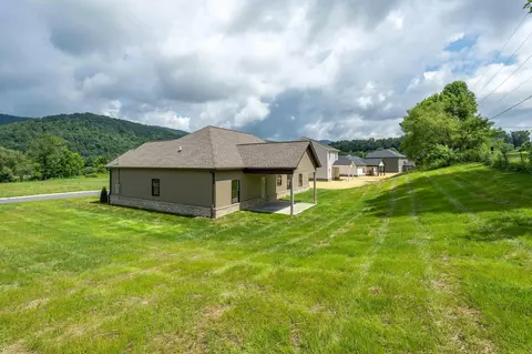 100 Ervin Loop Erwin Tn 37650, Erwin, TN 37650 photo 42