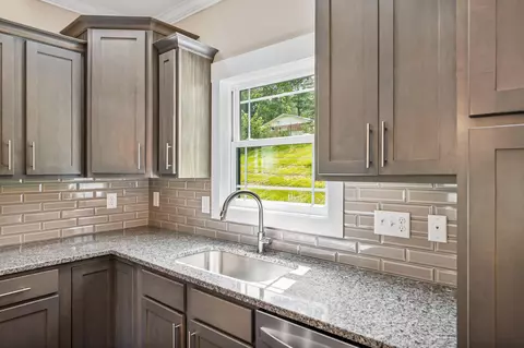 100 Ervin Loop Erwin Tn 37650, Erwin, TN 37650 photo 18