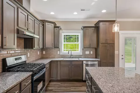 100 Ervin Loop Erwin Tn 37650, Erwin, TN 37650 photo 16