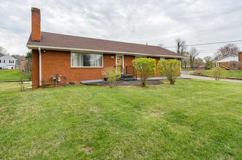 700 E Mountcastle Drive Johnson City Tn 37601, Johnson City, TN 37601 photo 2