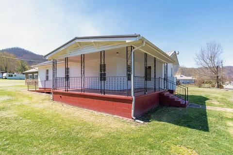 845 Spring Street Erwin Tn 37650, Erwin, TN 37650 photo 4
