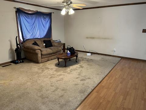 Living - 304 NE Spring Avenue Wise Va 24293, Wise, VA 24293 photo 1 of 3