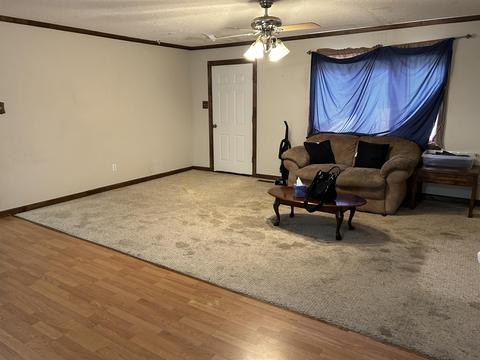 Living - 304 NE Spring Avenue Wise Va 24293, Wise, VA 24293 photo 2 of 3