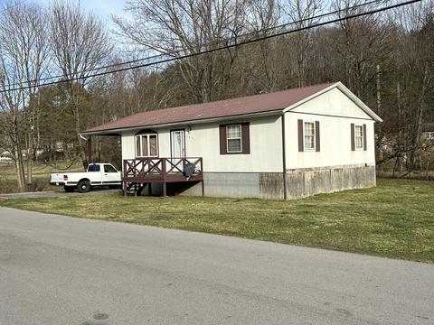 Exterior - 304 NE Spring Avenue Wise Va 24293, Wise, VA 24293 photo 2 of 6