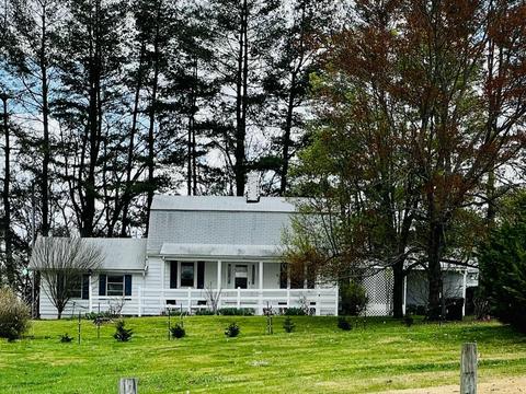 381 Holston Drive Blountville Tn 37617, Blountville, TN 37617